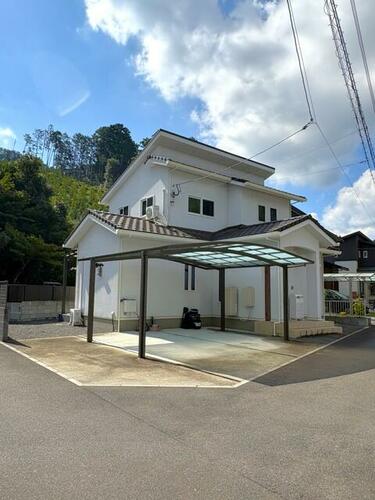 Bright, Modern 4LDK Home in Yayoi, Saiki, Saiki, Oita