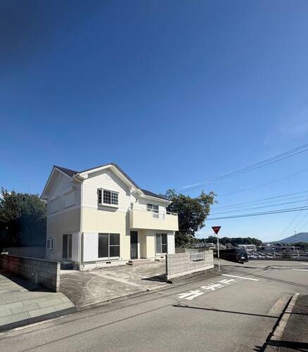 Bright 4LDK Home with Balcony in Waki-machi, Mima, Tokushima