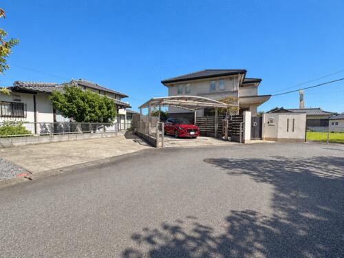 Bright 4LDK Home with Generous Living Space in Beppu, Beppu, Oita