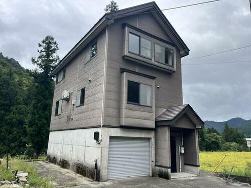 Spacious 3LDK Wooden Home in Rural Uonuma, Uonuma, Niigata
