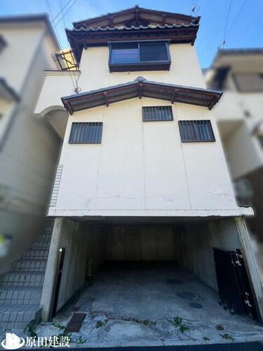 Bright 4DK Tezukayama Terrace House with Balcony and Parking, Nara