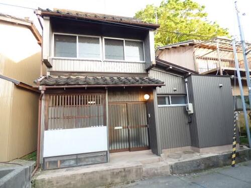 Traditional 2LDK Home with Tatami Rooms in Kasuga-cho, Kanazawa, Ishikawa