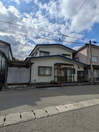 矢島駅徒歩8分、ゆとりの4LDK戸建て、由利本荘市