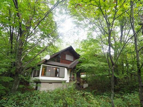 Single-Story Tatami Home on a Generous Plot in Hokuto, Hokuto, Yamanashi