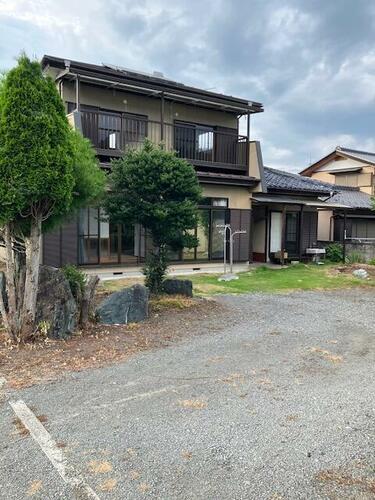 庭とガレージ付き、東吾妻町岩井のゆとりある6K戸建て、東吾妻町
