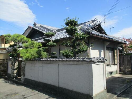 Traditional Single-Story 5DK Home with Garden in Wakayama, Wakayama
