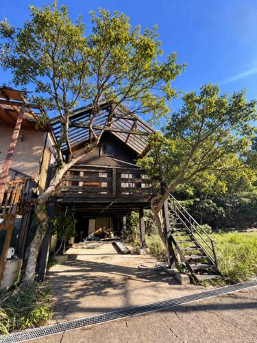 Wooden 1LDK Log Home with Loft in Coastal Yura, Yura, Wakayama