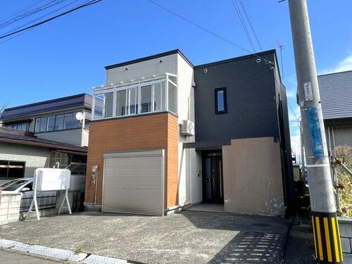 Spacious 4SLDK Home with Garage in Aomori's Katsuragi, Aomori