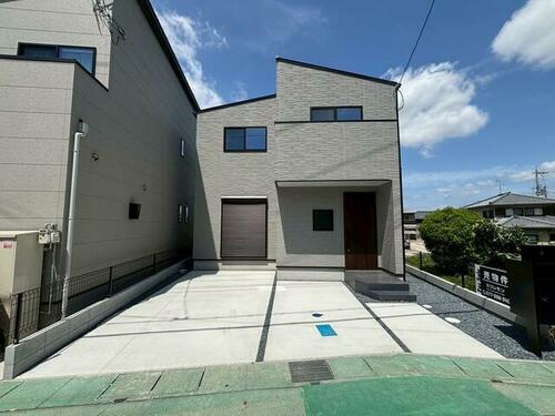 小篠原の明るい築浅3LDK戸建て、野洲市