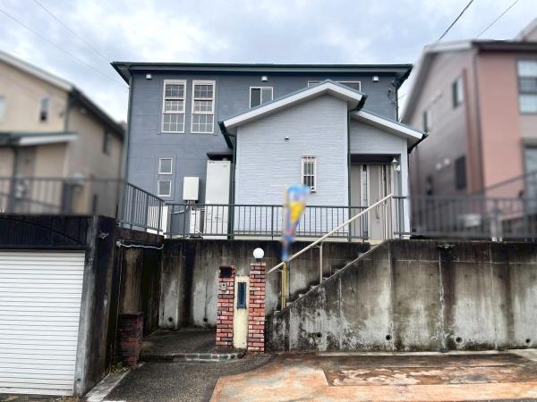 Well-Maintained 5LDK Concrete Home in Satsukidai, Hashimoto, Wakayama