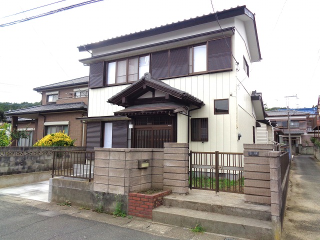 Good-Condition 3LDK Wooden Corner House near Togane Station in Chiba