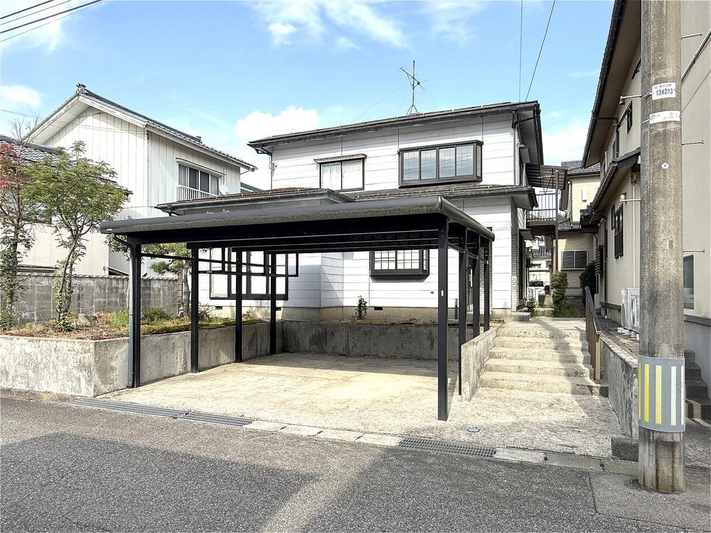 Spacious 7LDK Home with Tatami Rooms in Quiet Tagami, Tagami