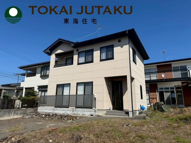 Minami-Chuo Home with Flexible 2SLDK Layout and Parking for Two, Fukushima