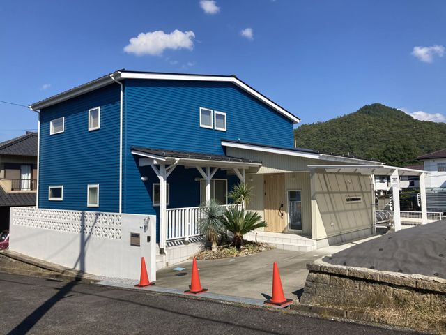Bright 3SLDK Home with Lofted Living Space and Wood Stove in Sekinoue, Seki, Gifu