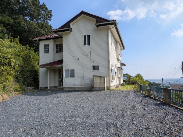 Spacious 8LDK Wooden House with Large Lot in Quiet Hitachi in Ibaraki