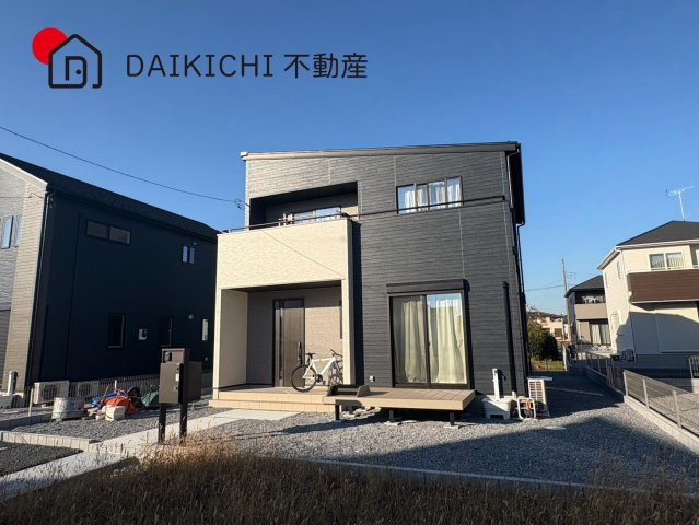 Bright, Fully Renovated 4LDK with Garden in Kazo, Kazo, Saitama