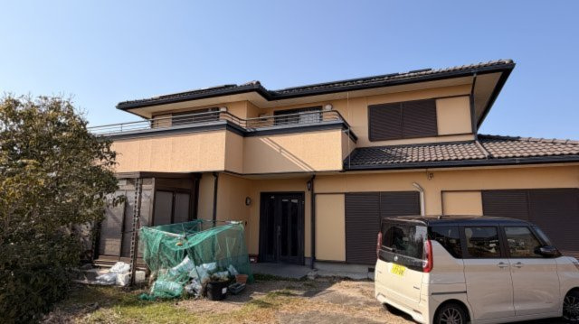 三野町大見の開放的な敷地に建つ二世帯向け住宅、三豊市