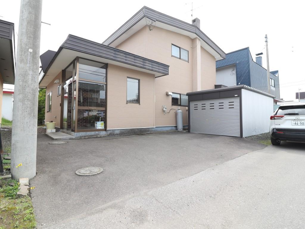 Bright 5LDK Home with Parking in Inami, Bihoro, Hokkaido