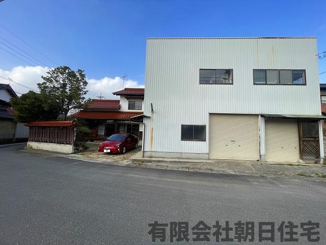 Spacious 8LDK House with Tatami Rooms in Yasugi, Shimane – Perfect Renovation Project, Osaka