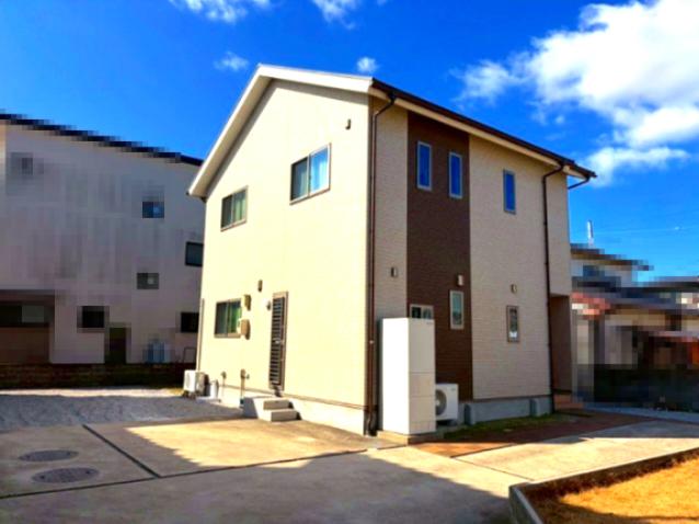 Bright 4LDK Home with Garden and 3-4 Car Parking in Yonago in Yonago