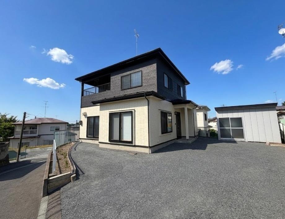 Renovated Bright 4LDK on High Ground in Quiet Hachinohe in Aomori