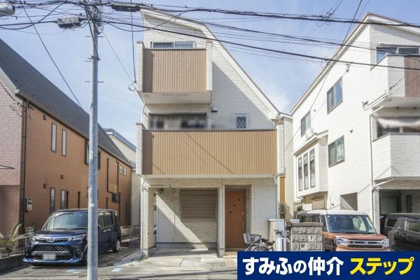 Bright 2LDK+2S Three-Story Home in Itabashi, Itabashi, Tokyo
