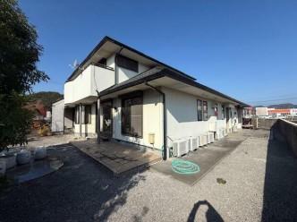 Spacious 13DK Two-Family House on 918㎡ Lot in Quiet Saiki, Oita in Oita