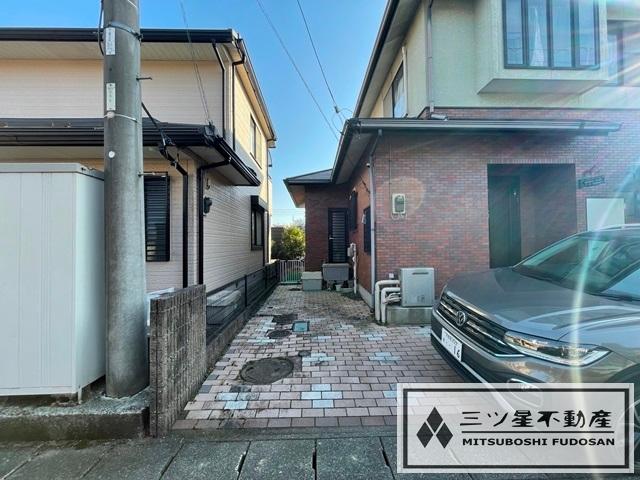 Bright South-Facing 4LDK+S Wooden Home with Garden in Quiet Utsunomiya, Tochigi