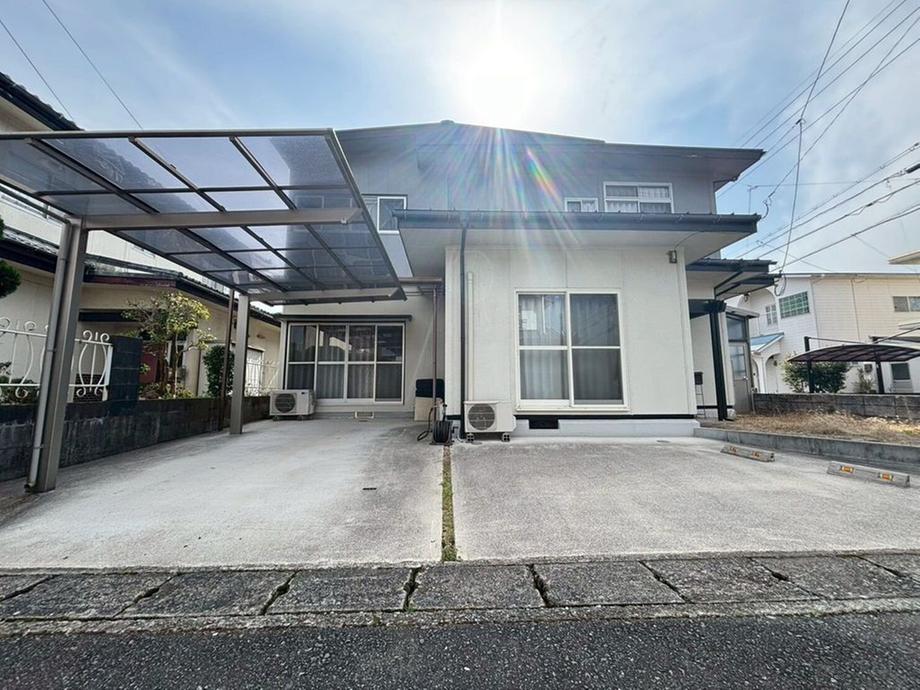 Bright Renovated 4LDK with Garden & 2-Car Parking near Nihotsu Station in Yamaguchi