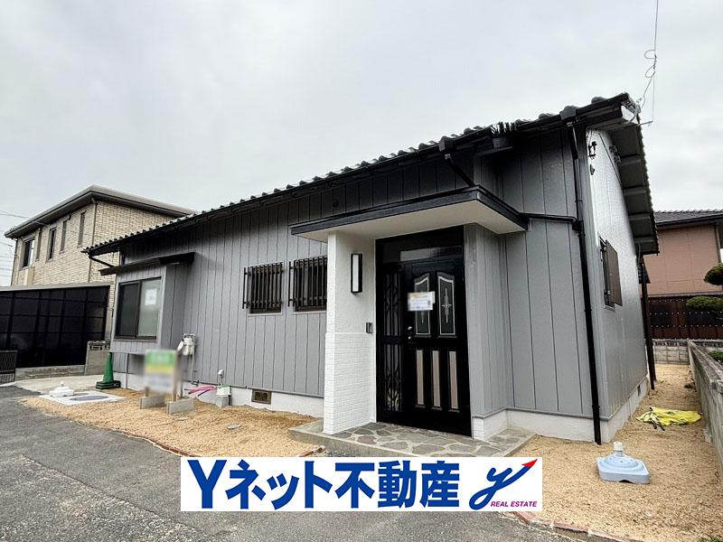 Renovated Single-Story Home with a Generous Garden in Sanyo-Onoda, San-yoonoda, Osaka
