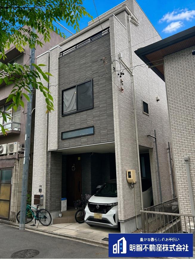 Renovated 3LDK with Rooftop Terrace in Higashi-ku, Nagoya, Aichi