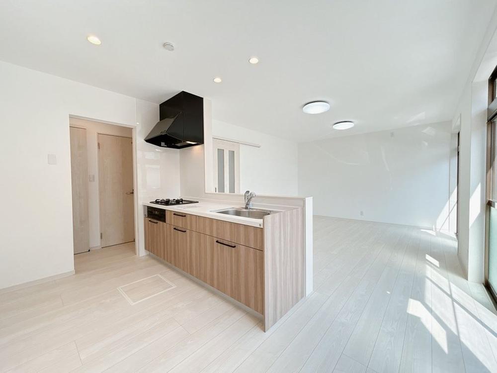 Fully Renovated 3LDK Home with Parking for Three Cars in Shimabara, Nagasaki