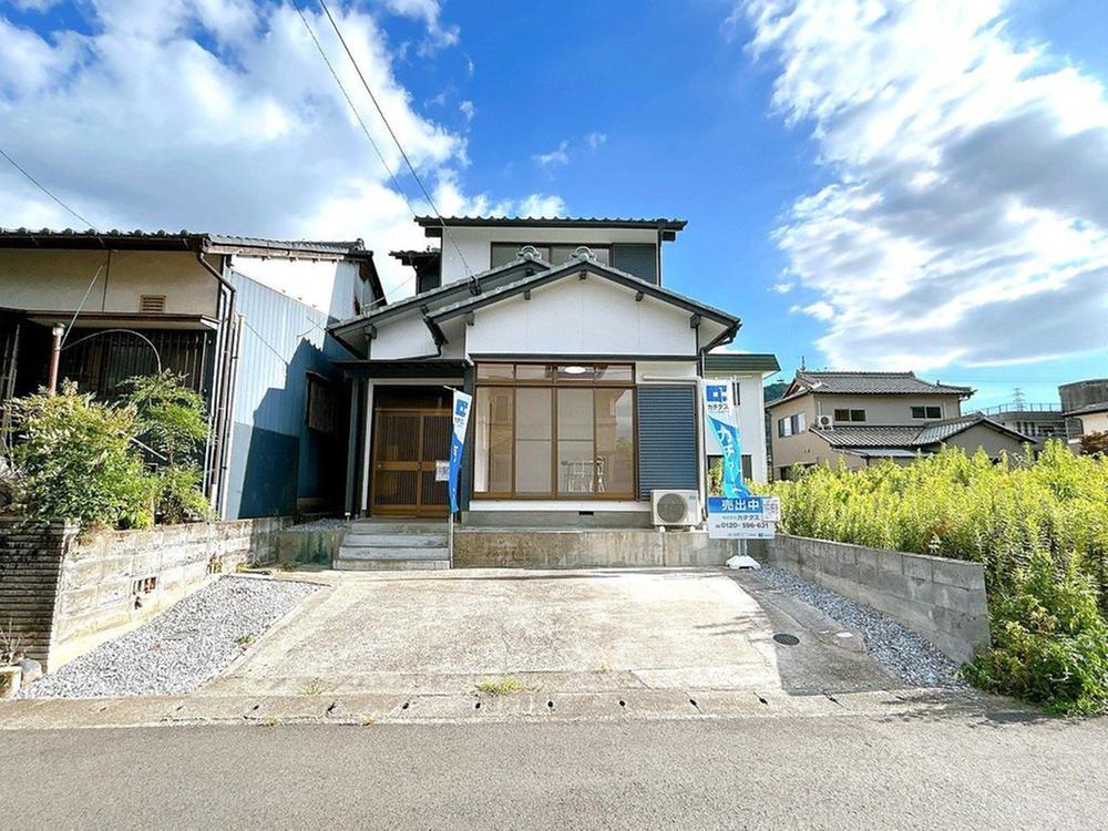Renovated 3LDK Home with Spacious 20-Tatami LDK in Gifu, Gifu