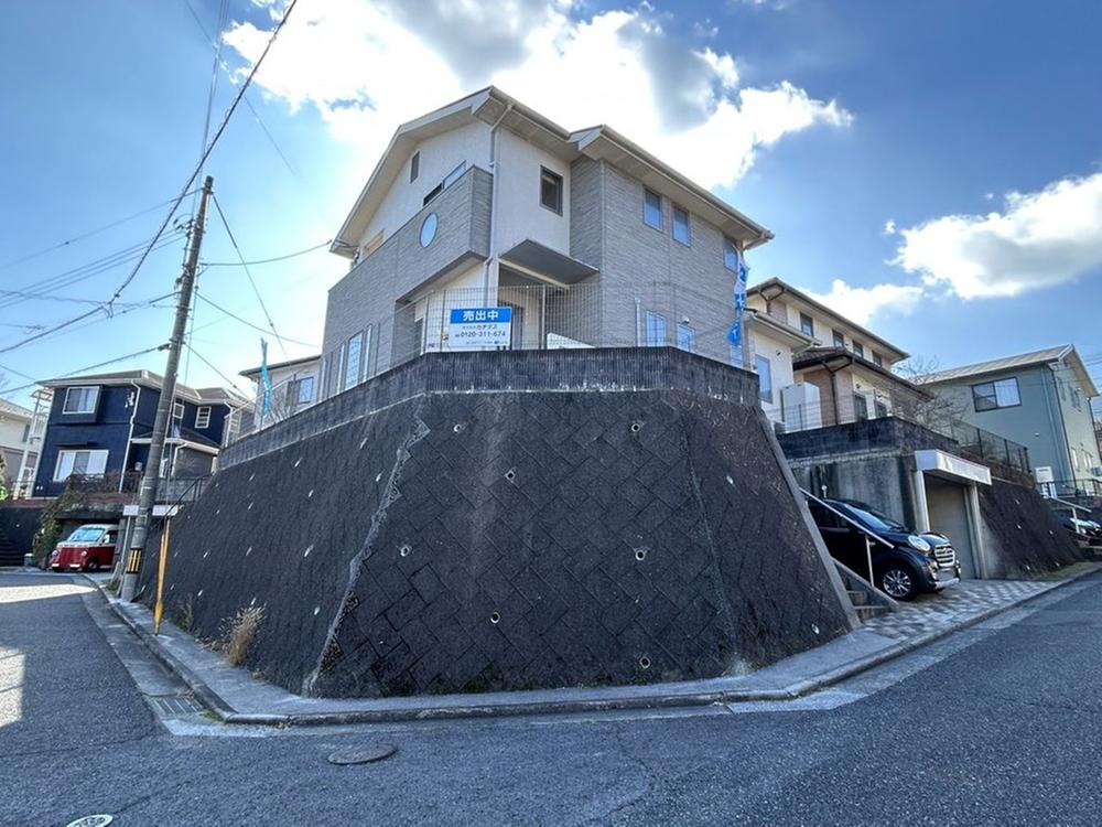 Renovated 4LDK+S Corner-Lot Home in Saeki Ward, Hiroshima