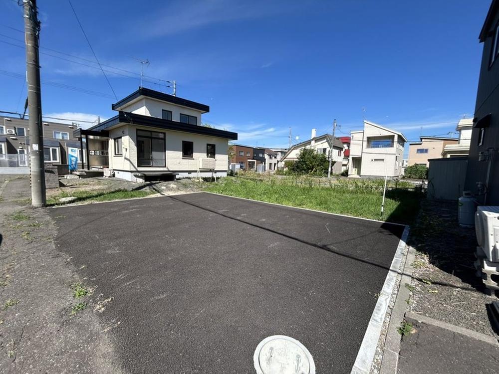 Renovated 4LDK with Parking for Three in Shiroishi-ku, Sapporo, Hokkaido
