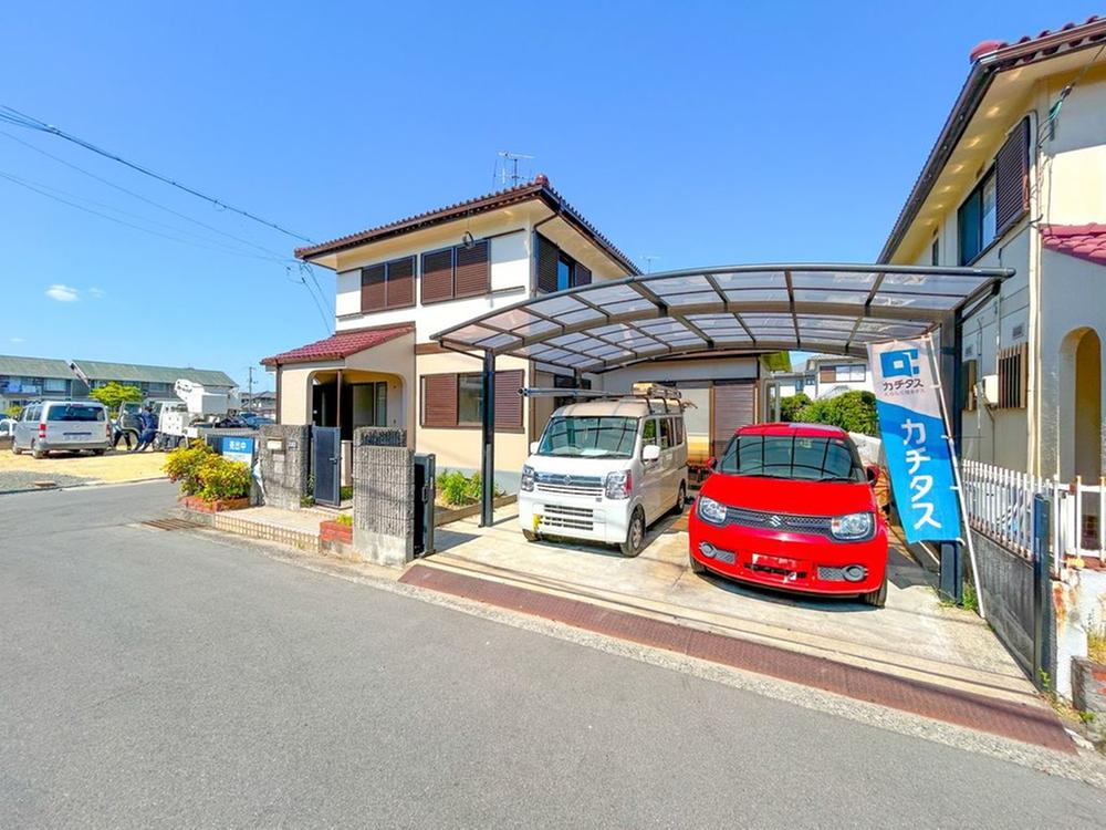 Renovated 4LDK Corner House with Parking for Two in Okayama, Okayama