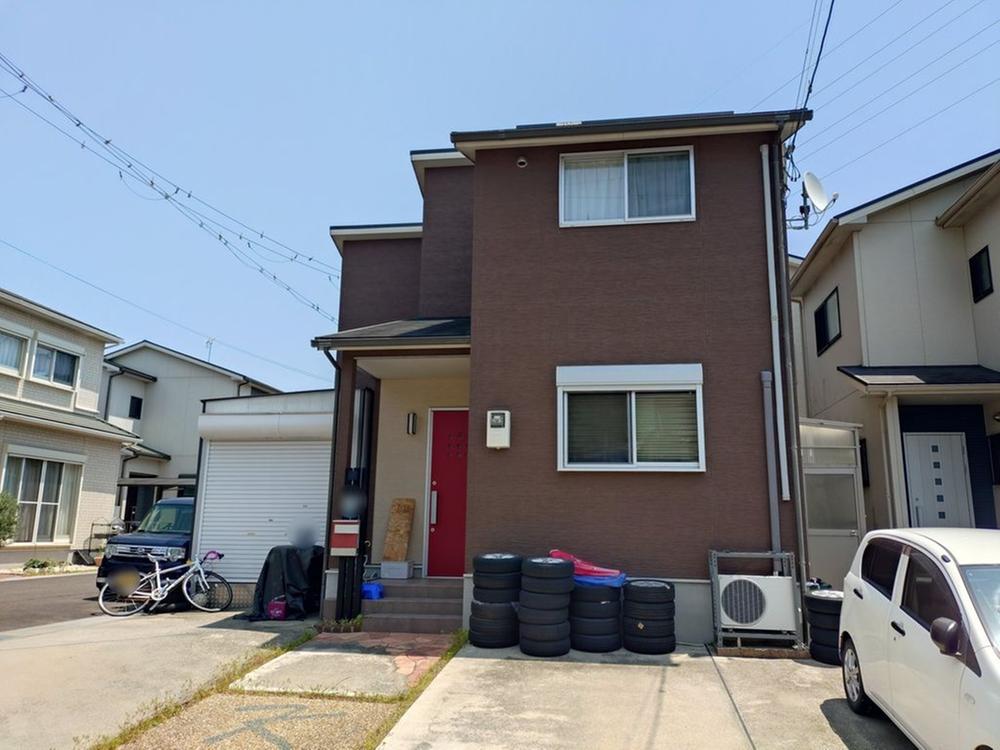 Flexible 3LDK+S Home Near Karasaki Station, Otsu, Shiga