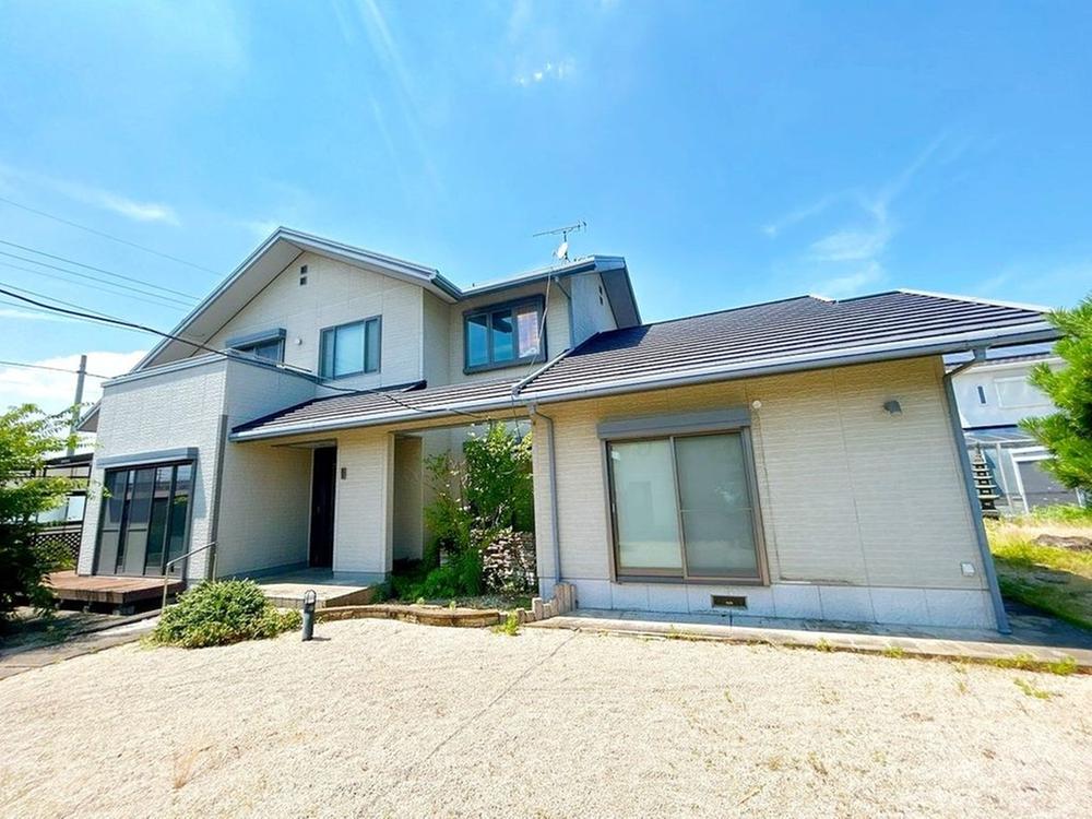 Bright Sekisui House 3LDK on a Large Lot in Quiet Tsuiki, Fukuoka