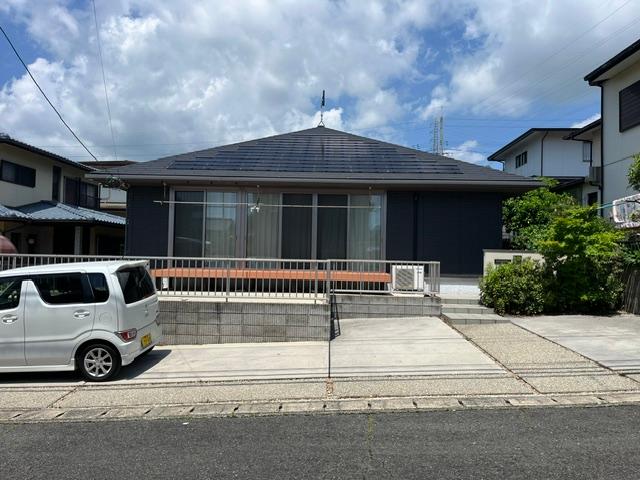 Bright, Fully Renovated 4LDK Flat House with Solar Power in Shimonoseki, Shimonoseki