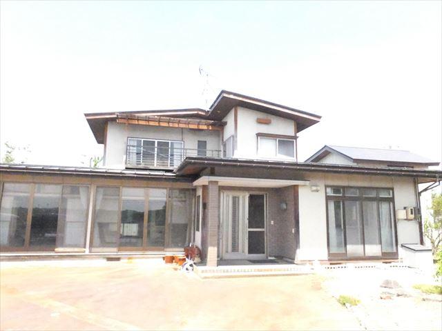 Spacious 8DK Home with Garden and Outbuilding in Nagai, Nagai, Yamagata