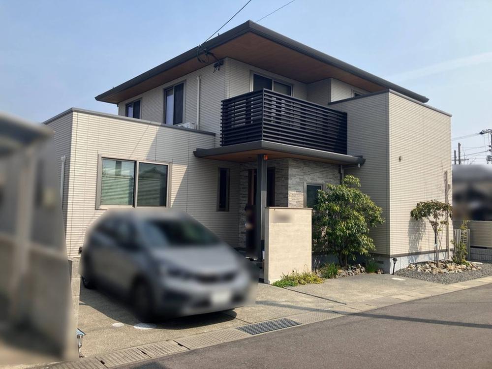 Bright 4LDK with Spacious Living Area in Marugame, Marugame, Kagawa
