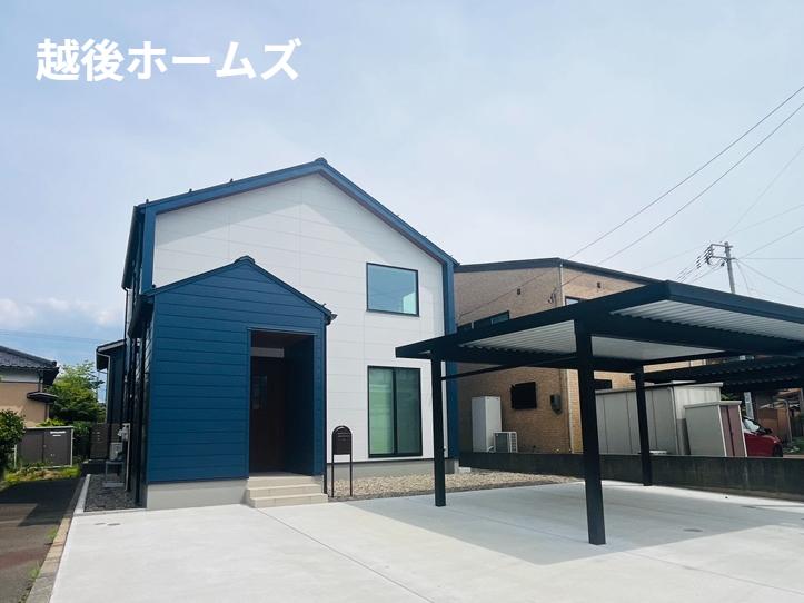 Brightly Renovated 4LDK Home with Modern Wood Interiors in Kosudo in Niigata