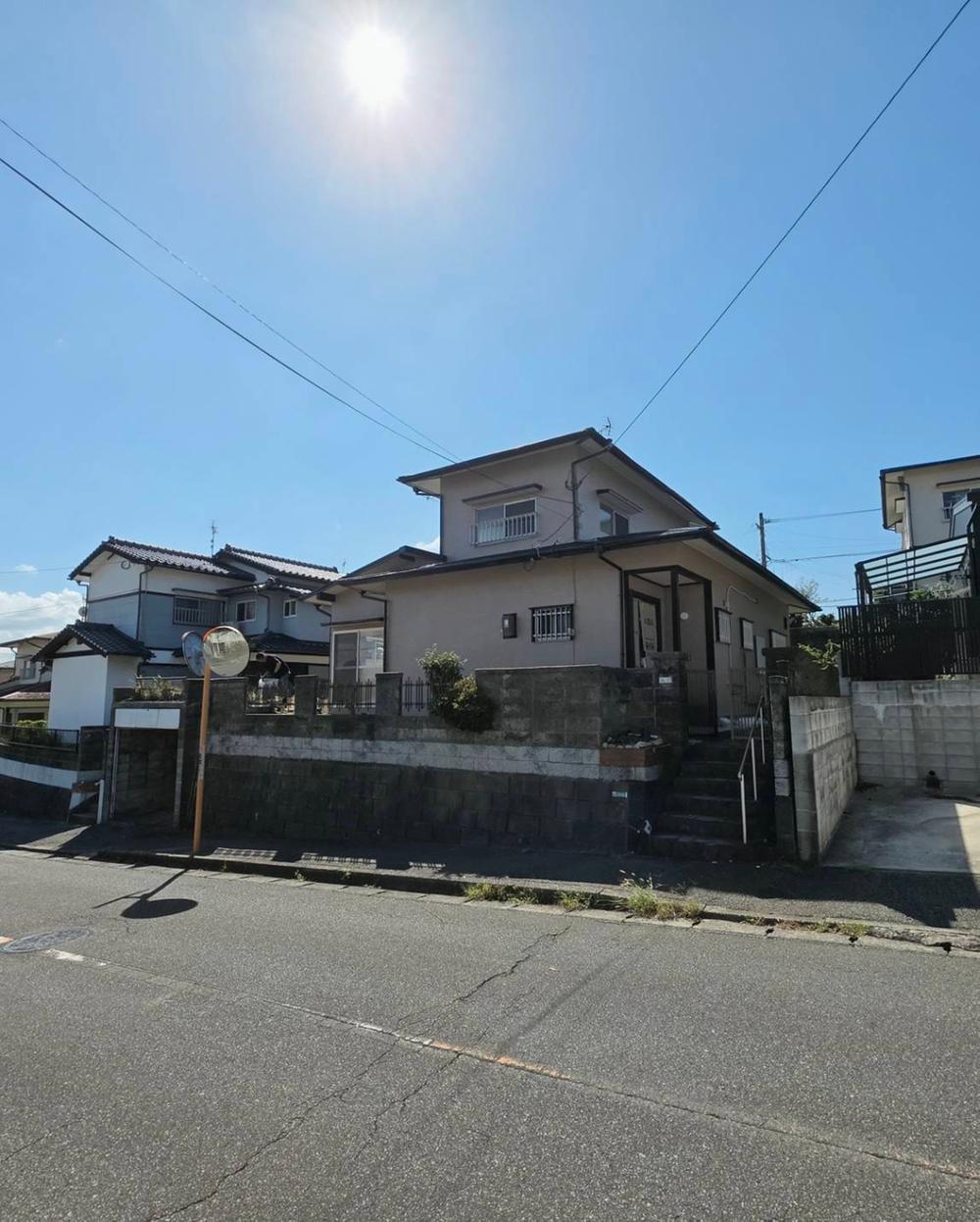 Renovated 4LDK with Garden in Quiet Munakata Neighborhood, Munakata, Fukuoka