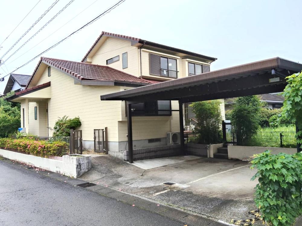 Spacious 5LDK+S Wooden House on Quiet High Ground in Gakuen Kibanadai Minami, Miyazaki