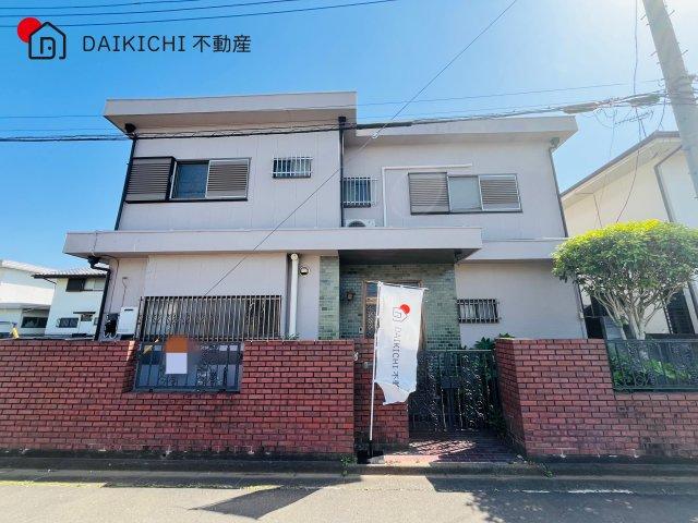 Bright 3LDK House near Hon-Kawagoe with Balcony and Southern-European Charm, Saitama