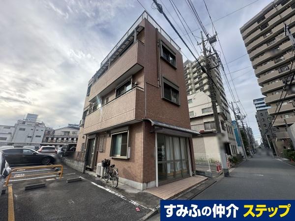 Three-Story 4DK Home with Home Elevator Near Kawaguchi Station, Kawaguchi, Saitama
