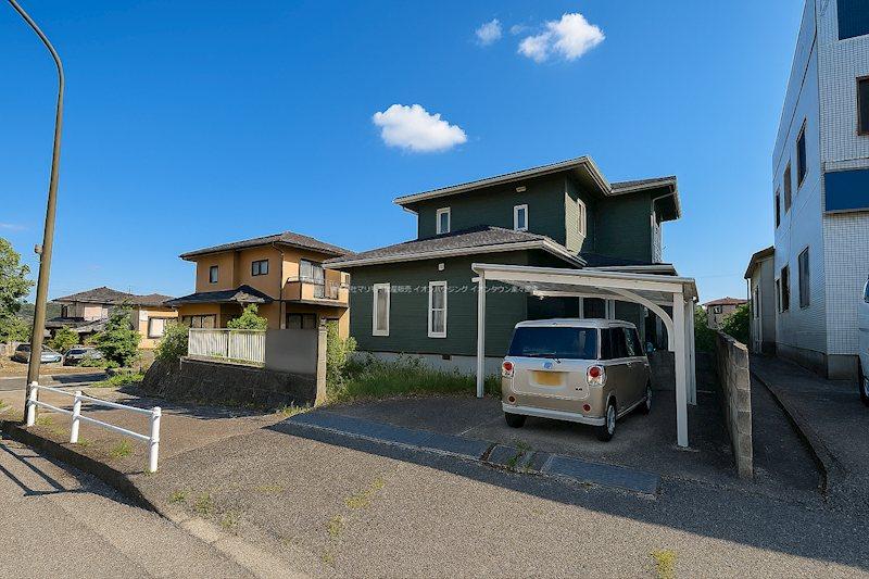 Spacious 3LDK Wooden Home with 4LDK Conversion Potential in Asahigaoka in Hiroshima