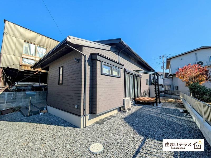 Bright, Newer 3LDK+S Single-Story Home in Minami-ku, Okayama