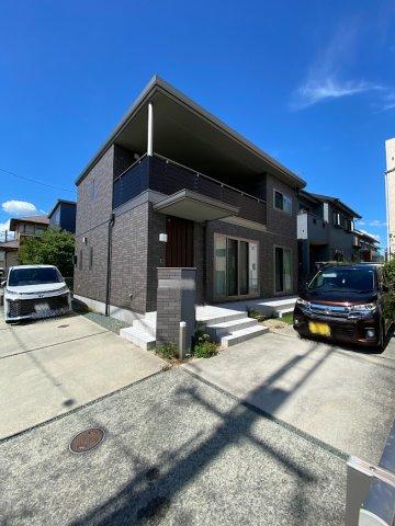 Near-new Sekisui Heim 4LDK+S with 3-car parking in Minami-ku, Kumamoto, Kumamoto