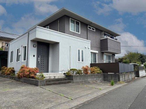 Spacious 4LDK+S Corner House with Six Parking Spaces in Sadowara, Miyazaki